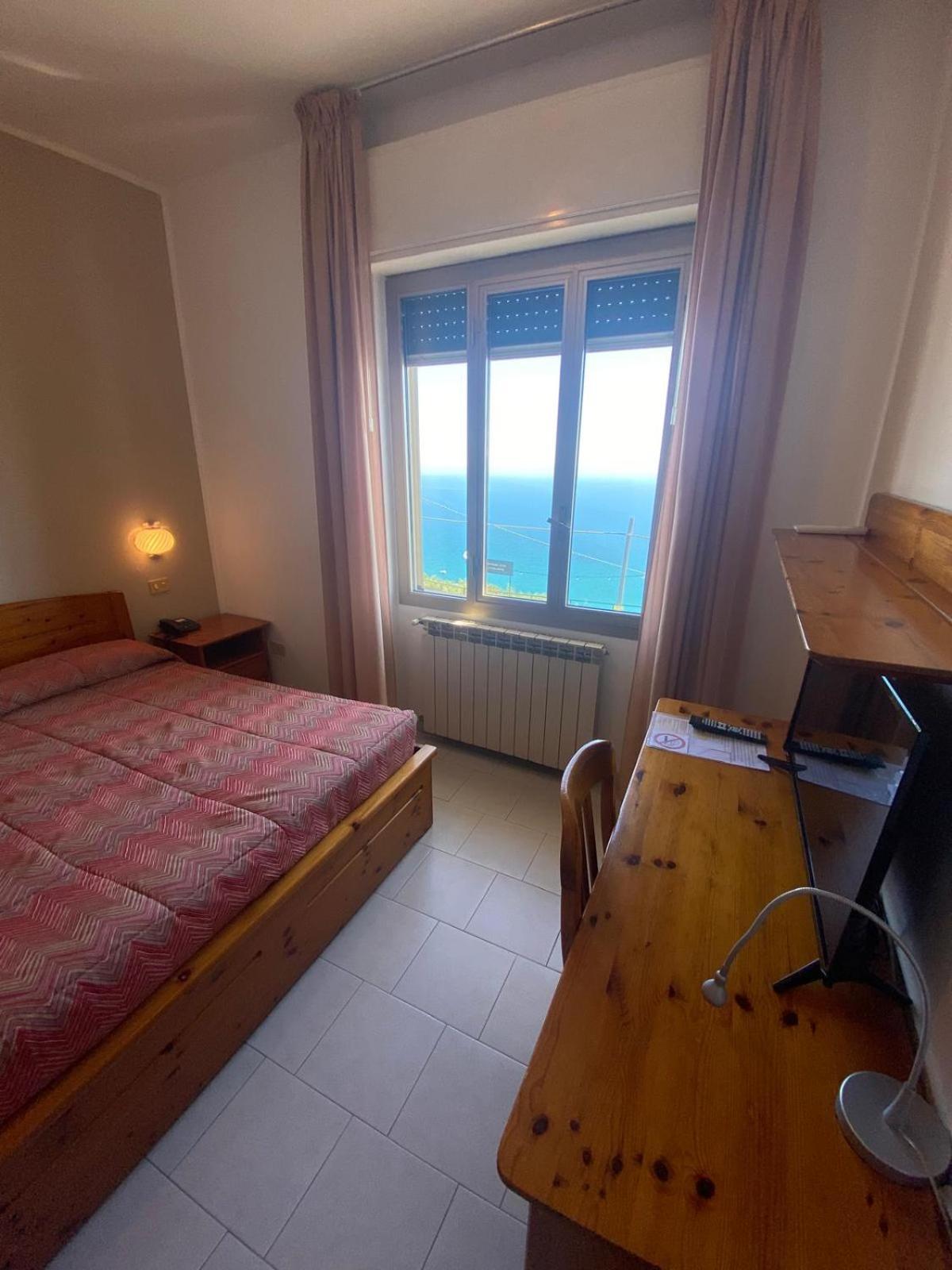 Hotel Rosita Finale Ligure Εξωτερικό φωτογραφία