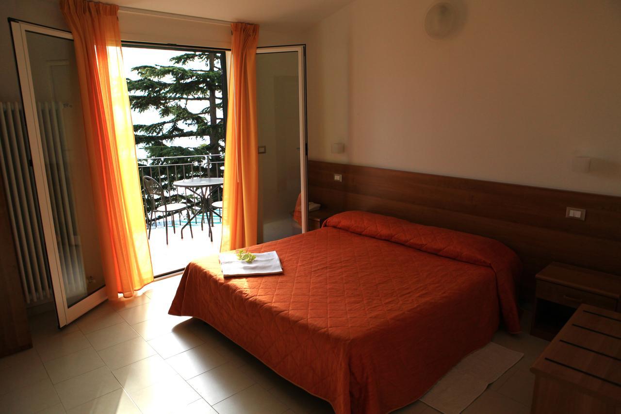 Hotel Rosita Finale Ligure Εξωτερικό φωτογραφία