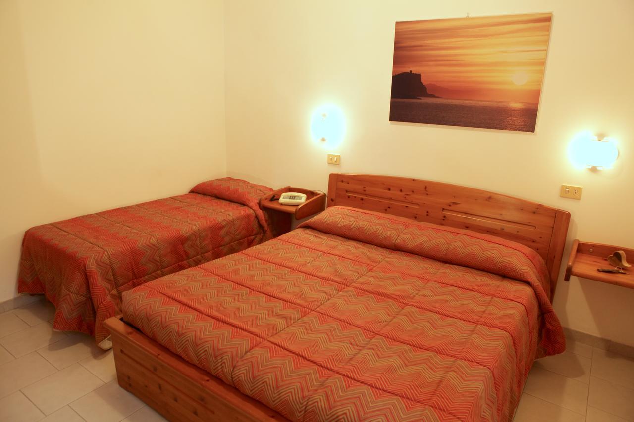 Hotel Rosita Finale Ligure Εξωτερικό φωτογραφία