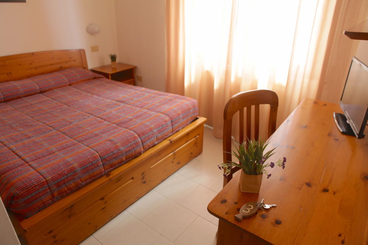 Hotel Rosita Finale Ligure Εξωτερικό φωτογραφία